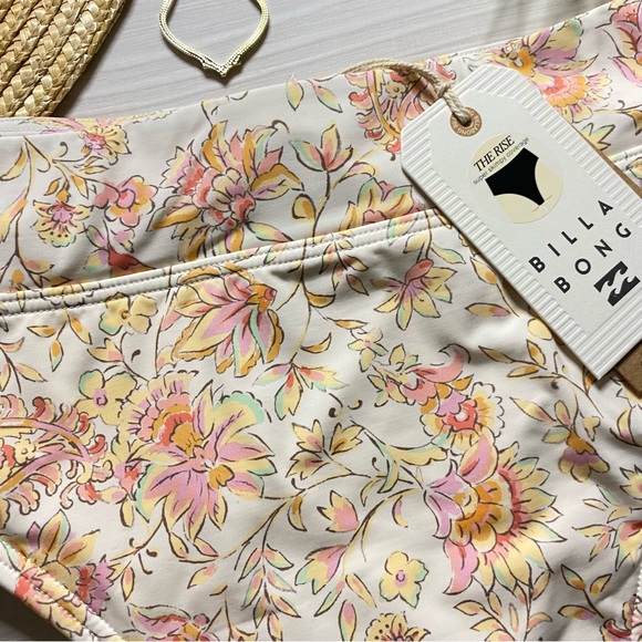 Billabong 🌸 Floral Skimpy Rise Bikini Bottoms - Picture 6 of 12